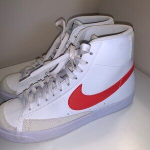 Nike Blazer Mid '77